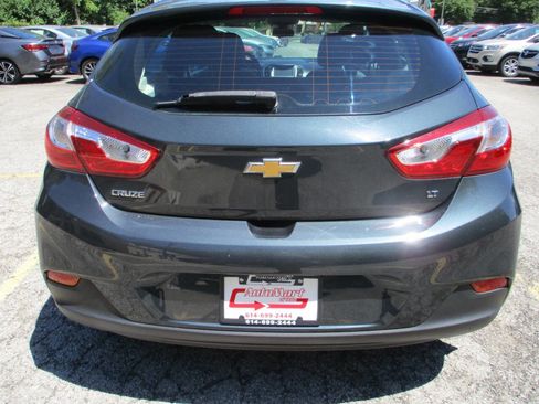 Used 2018 Chevrolet Cruze LT w/ Convenience Package FWD image 16