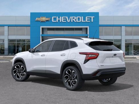 New 2026 Chevrolet Trax RS w/ Driver Confidence Package FWD image 3