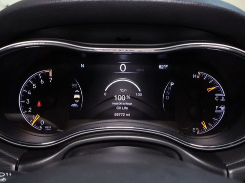 Used 2019 Jeep Grand Cherokee Limited AWD/4WD image 18