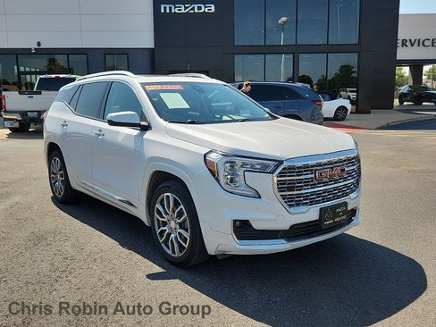Used 2022 GMC Terrain Denali AWD/4WD image 1