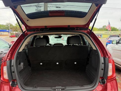 Used 2014 Ford Edge Limited w/ Driver Entry Package FWD image 9