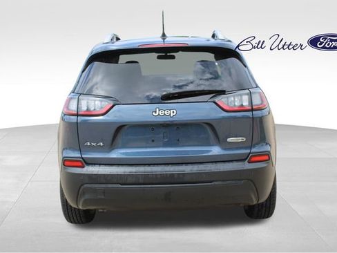 Used 2020 Jeep Cherokee Latitude Plus w/ Cold Weather Group AWD/4WD image 6