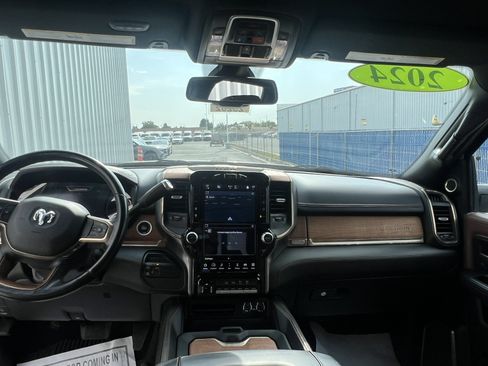 Used 2024 RAM 3500 Limited w/ Towing Technology Group AWD/4WD image 17