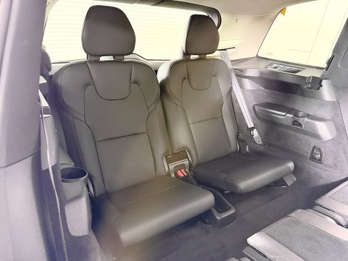 Used 2019 Volvo XC90 T6 Momentum w/ Protection Package Premier AWD/4WD image 43