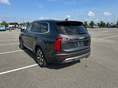 Certified 2022 Kia Telluride EX w/ EX Premium Package FWD image 8