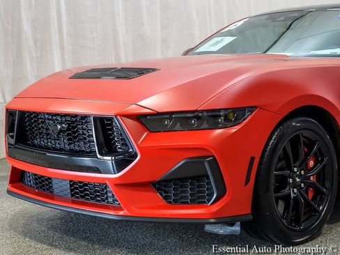Certified 2025 Ford Mustang GT Premium RWD image 3