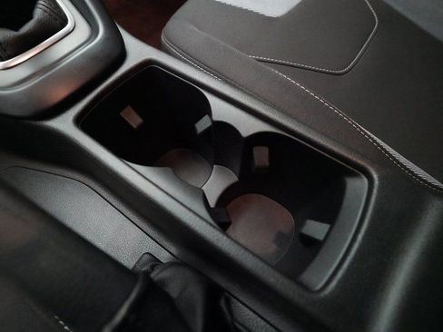 Used 2018 Ford Focus ST image 16