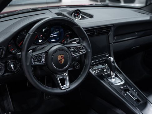 Used 2019 Porsche 911 AWD/4WD image 50