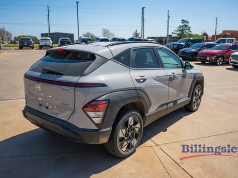 Used 2025 Hyundai Kona SEL image 5