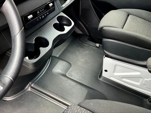 Used 2025 Mercedes-Benz Sprinter 2500 image 16