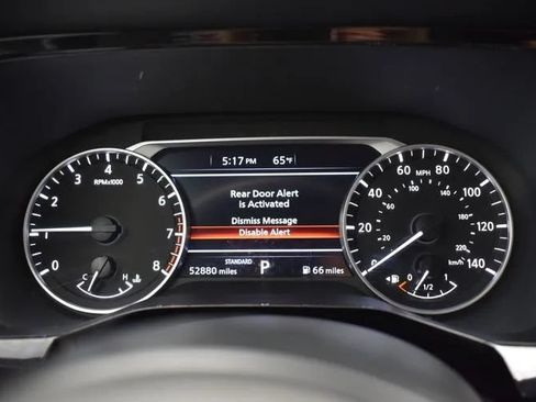 Used 2024 Nissan Pathfinder SV FWD image 27