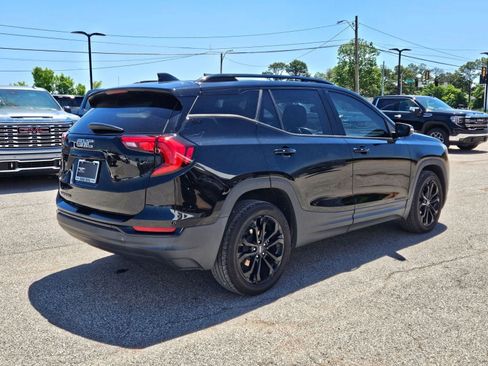 Used 2021 GMC Terrain SLT w/ Infotainment Package II FWD image 7