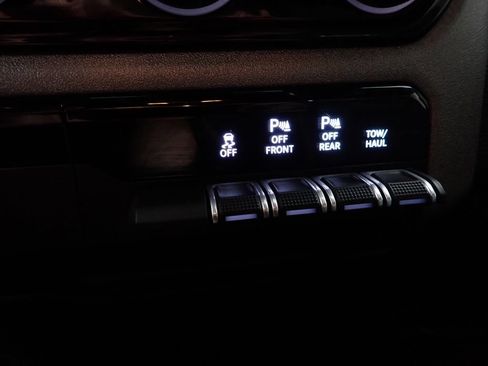 Used 2025 RAM 1500 Tradesman AWD/4WD image 5