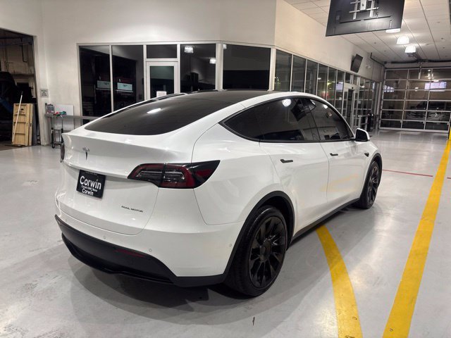 Used 2022 Tesla Model Y Long Range AWD/4WD image 8