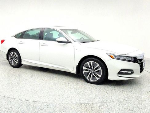 Used 2019 Honda Accord Touring image 3