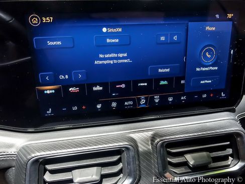 Used 2025 Ford Mustang Premium RWD image 17