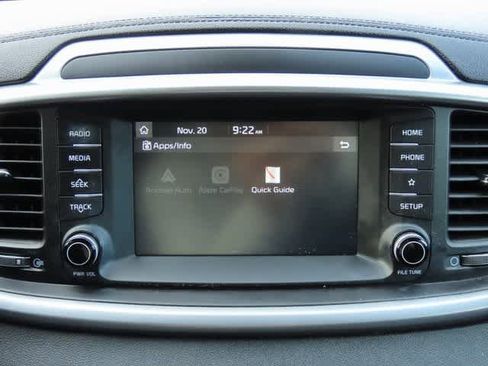 Used 2019 Kia Sorento LX image 21