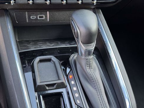 Used 2025 GMC Canyon Elevation w/ Convenience Package image 18