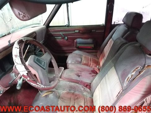 Used 1986 Jeep Grand Wagoneer image 9