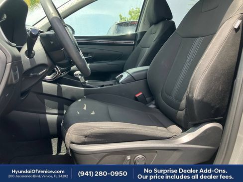 Used 2024 Hyundai Tucson SEL FWD image 2