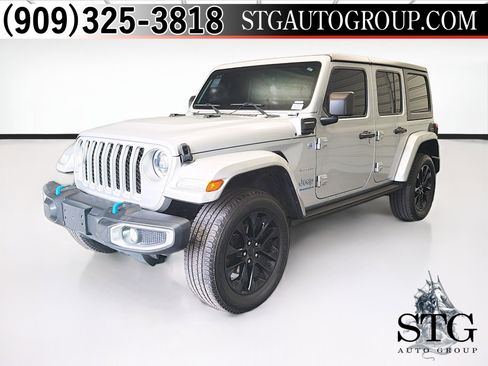Used 2023 Jeep Wrangler Unlimited Sahara AWD/4WD image 1