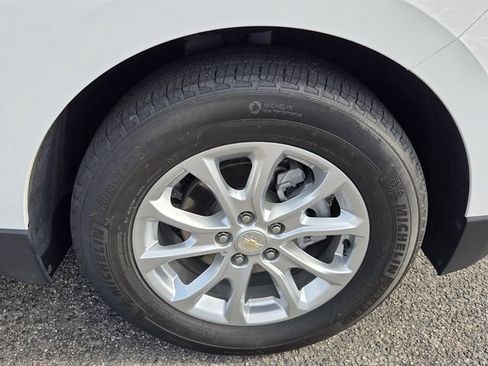 Used 2021 Chevrolet Equinox LS FWD image 8