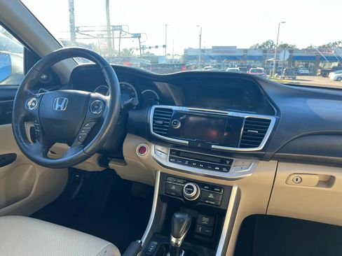 Used 2013 Honda Accord Touring image 12