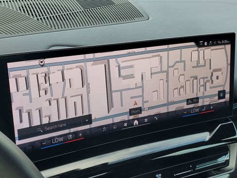 Used 2025 BMW 530i RWD image 29
