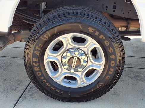 Used 2025 Ford F250 XLT AWD/4WD image 27