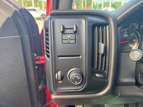 Used 2019 Chevrolet Silverado 2500 W/T w/ WT Convenience Package AWD/4WD image 14