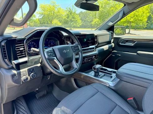 Used 2024 Chevrolet Silverado 1500 RST w/ Convenience Package II AWD/4WD image 26