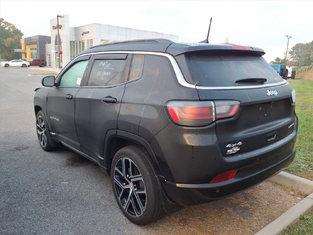Used 2024 Jeep Compass Limited w/ Elite Group AWD/4WD image 6