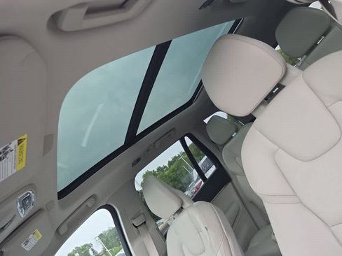 Used 2020 Volvo XC90 T6 Momentum AWD/4WD image 8