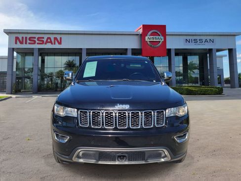 Used 2018 Jeep Grand Cherokee Limited RWD image 11
