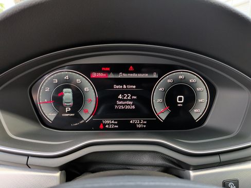 Used 2025 Audi A5 2.0T Premium Plus AWD/4WD image 9