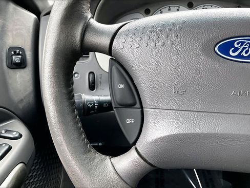 Used 2002 Ford Explorer Sport Trac 2WD image 22