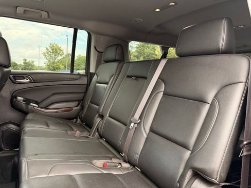Used 2017 GMC Yukon XL SLT AWD/4WD image 29