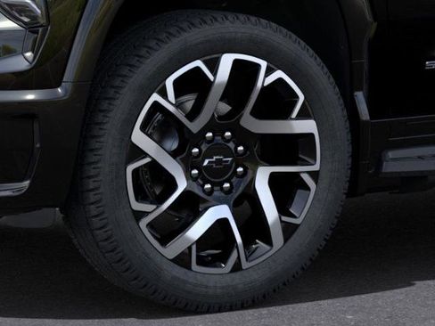 New 2024 Chevrolet Silverado EV RST image 9