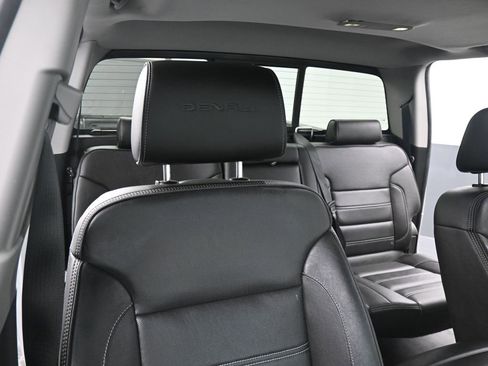 Used 2018 GMC Sierra 1500 Denali image 2