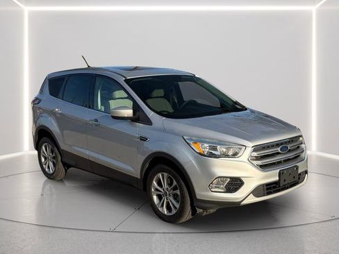 Used 2017 Ford Escape SE image 8
