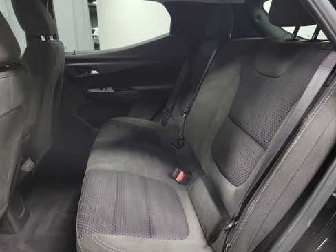 Used 2022 Chevrolet Bolt EUV LT w/ Comfort Package image 22