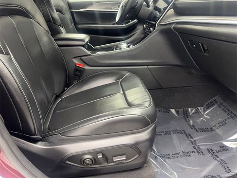 Used 2024 Jeep Grand Cherokee L Limited w/ Luxury Tech Group II image 49