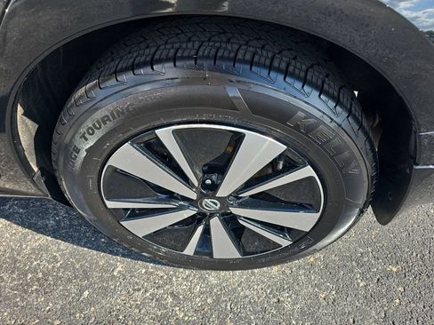 Used 2021 Nissan Altima 2.5 SV w/ SV Premium Package AWD/4WD image 11