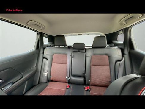 New 2025 Nissan Kicks SR w/ Illumination Package FWD image 27