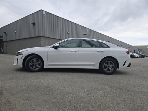 Used 2023 Kia K5 LXS FWD image 10