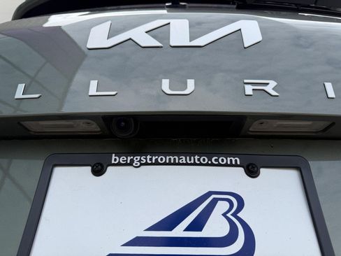 Used 2024 Kia Telluride SX Prestige X-Pro AWD/4WD image 12