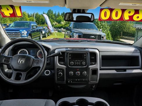 Used 2014 RAM 2500 Tradesman w/ Chrome Appearance Group AWD/4WD image 7