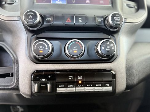 Used 2022 RAM 4500 Tradesman w/ Chrome Appearance Group image 41