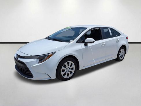 Used 2024 Toyota Corolla LE FWD image 8