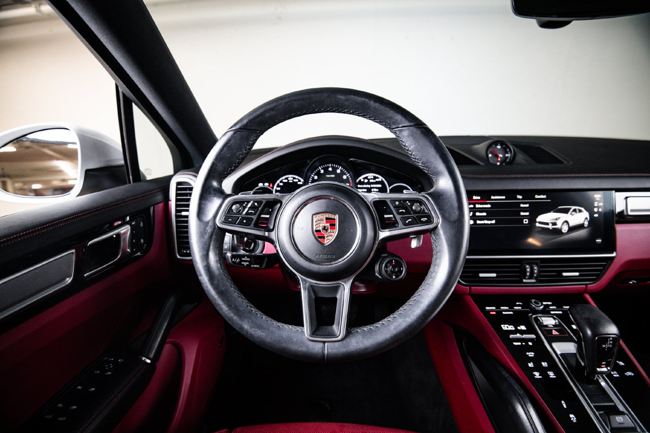 Certified 2023 Porsche Cayenne Platinum Edition AWD/4WD image 26